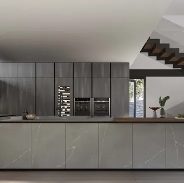 Cucina Design con isola T70 02 in laminam Pietra Piasentina di Zecchinon Cucine